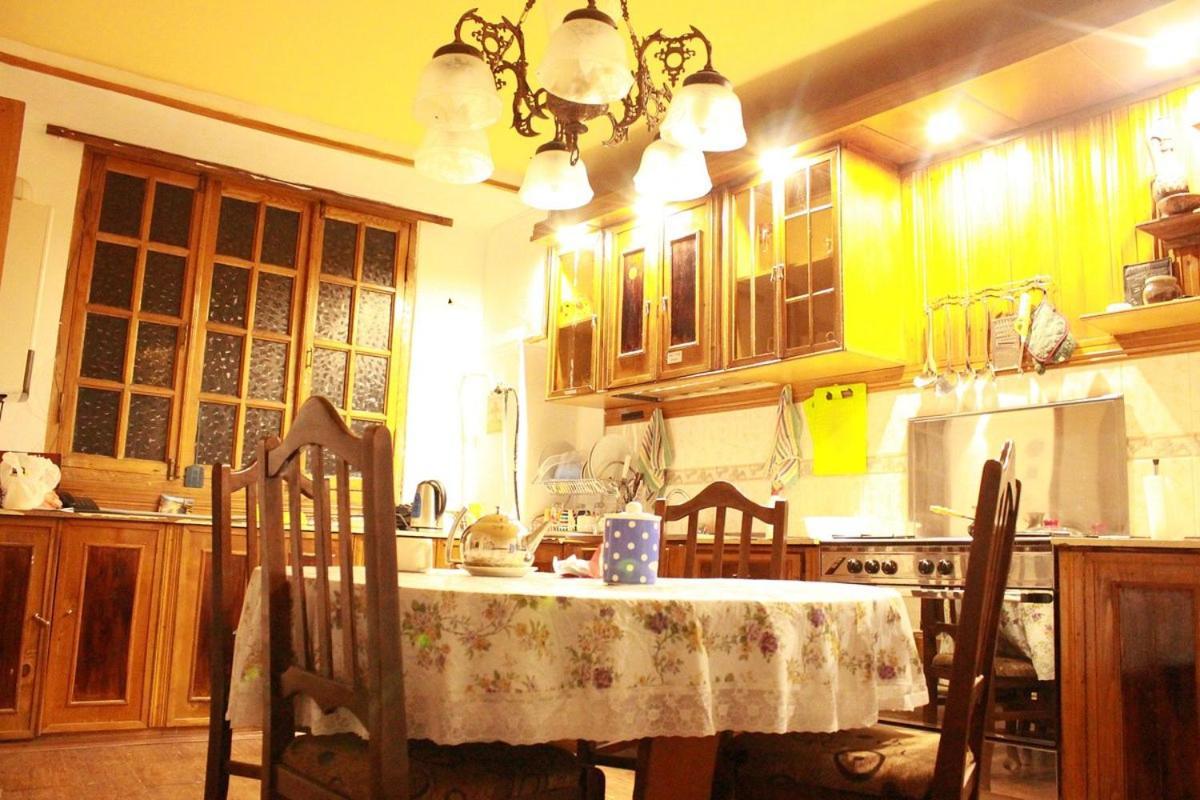 Machabelli 11A Hostel Tbilisi Eksteriør billede